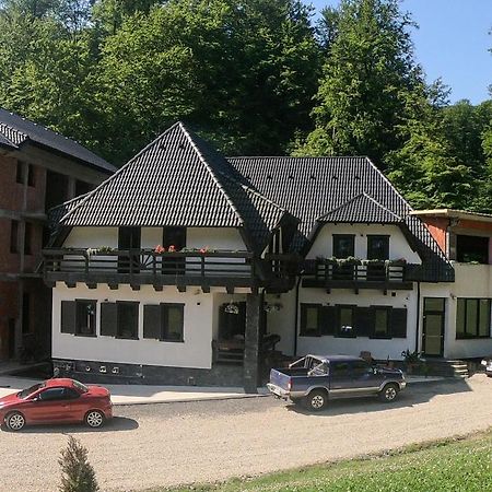 Baile Puturoasa Hotel Vama  Екстериор снимка